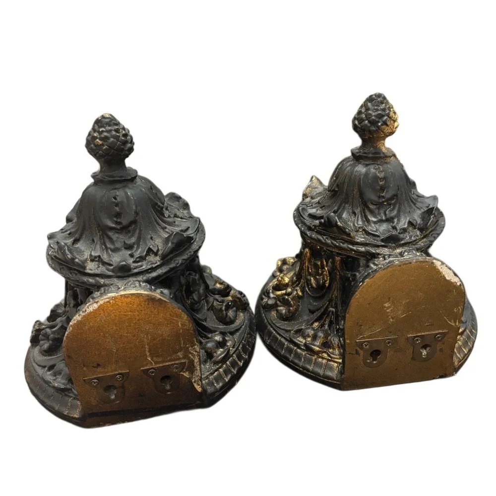 The Unbranded Brand ornate pair